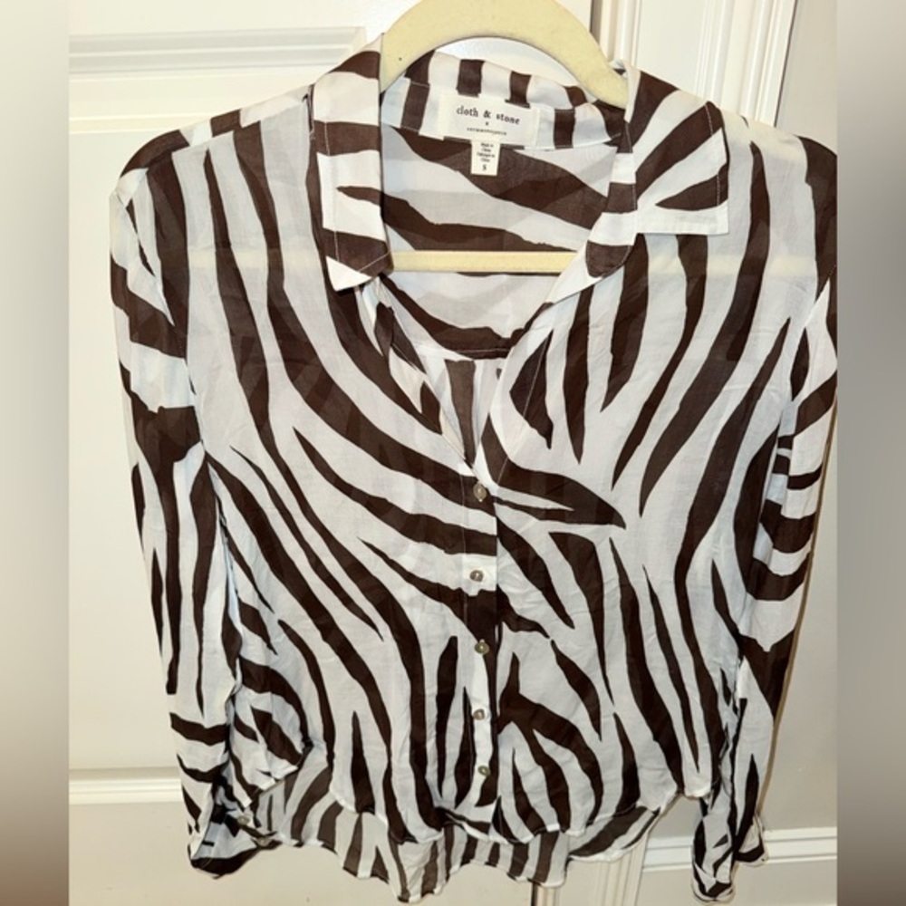Cloth & Stone Anthropologie Zebra Chocolate Print Button-Up Blouse Size S
